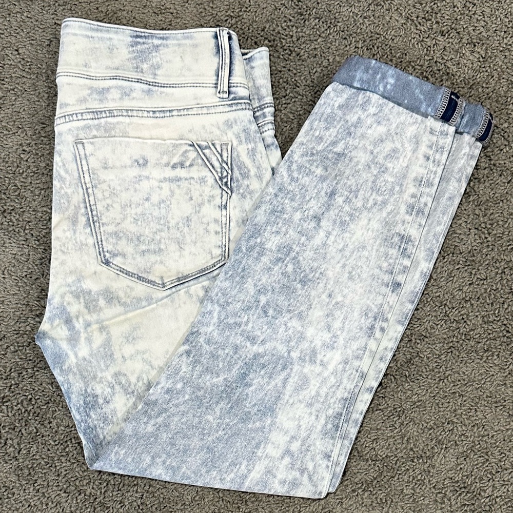 Apt.9 (Kohl’s) high rise jeans.